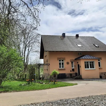Сasa de vacaciones Roetzer - Forsthausschmankerl Mit Sauna, Whirlpool Und Grill